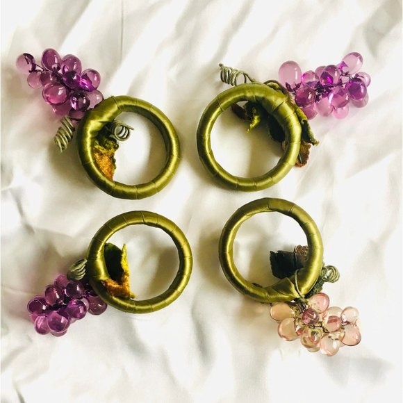 Vintage Grape Napkin Rings- Set of 4 - Picture 6 of 6
